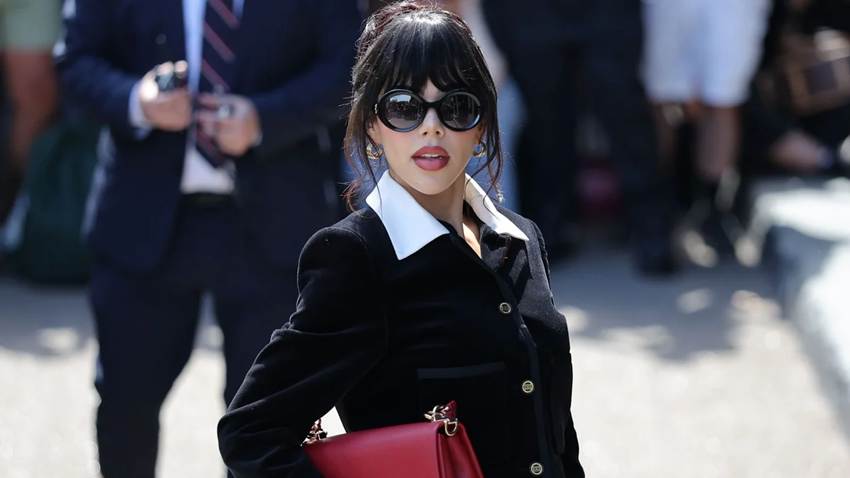 Kenia Os se reencuentra con Anna Wintour en el front row de New York Fashion Week