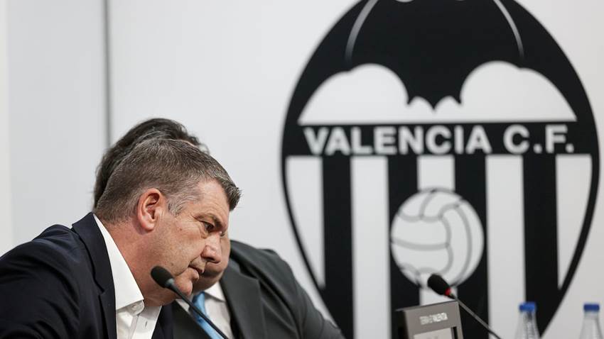 Ron Gourlay, CEO del Valencia CF, fía su plan a Carlos Corberán: “El año pasado estábamos en modo supervivencia, este es diferente”