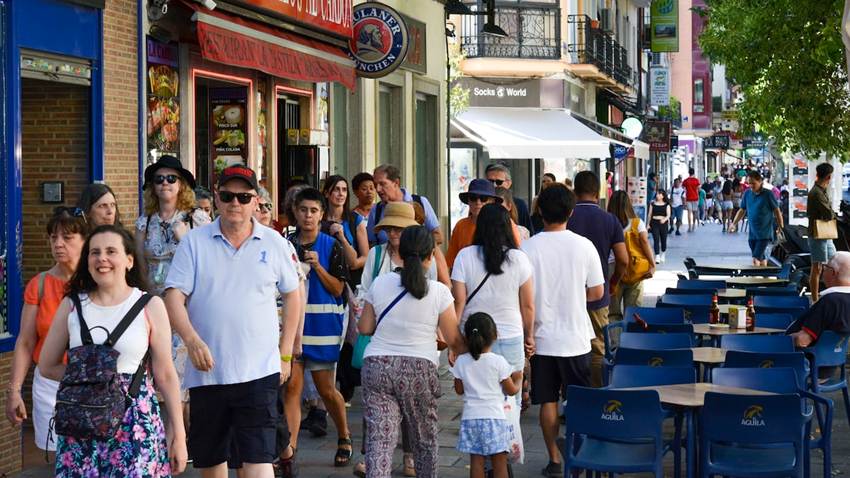 La burbuja inmobiliaria en Tetuán asfixia al distrito más denso y menos sombreado de Madrid