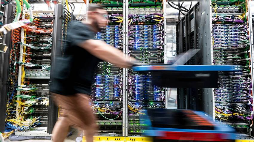 La economía estadounidense creció un 1,1% en el tercer trimestre, por encima de lo esperado