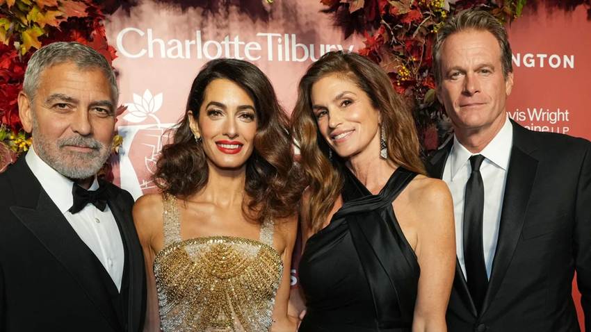 George y Amal Clooney 'toman turnos' para no dejar solos a Cindy Crawford y Rande Gerber tras la muerte de Presley