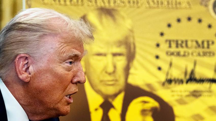 Trump lanza la visa ‘Gold Card’ de un millón de dólares para migrar a Estados Unidos