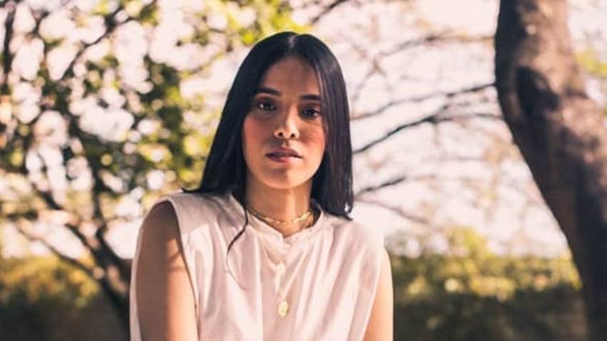 “Sola”, el nuevo tema de Dani Vásquez