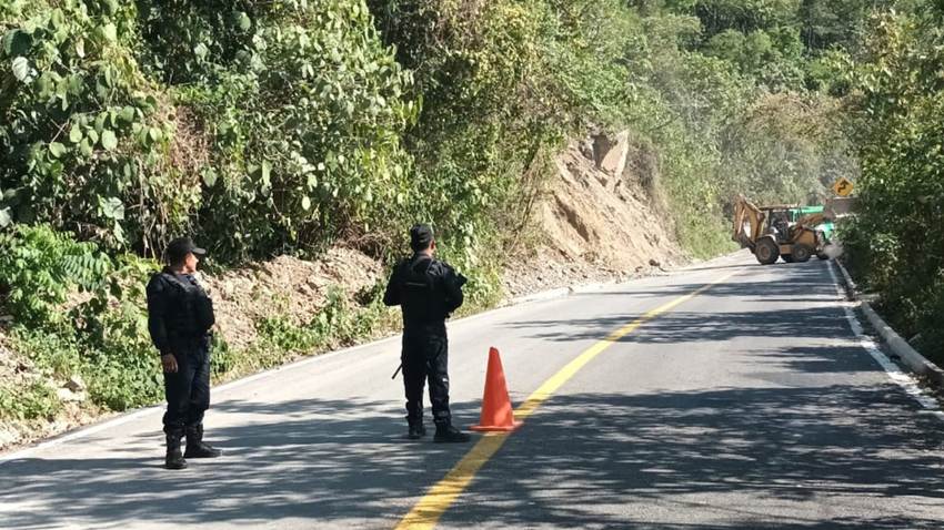 Se eleva a 10 el número de fallecidos al volcar un autobús en Veracruz