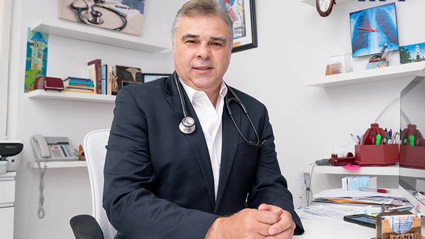 Cuando se pierde la vida por curar a los pacientes