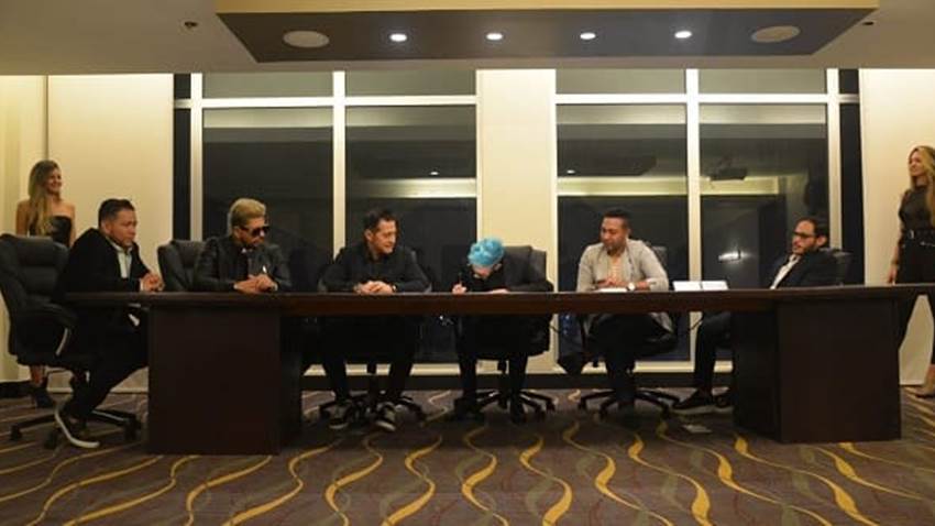 “El Gus” firma contrato con Sky Music Group