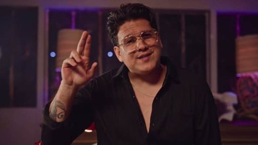 Eric Mestizo inició el año 2025 cambiando <em>“Flores por canciones”</em>