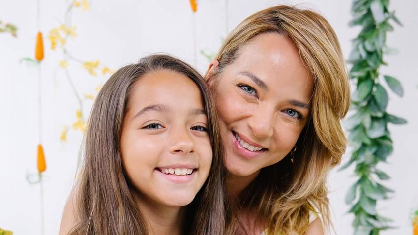 Adamari López confiesa que le quitó el teléfono a su hija desde hace un año: 'Hizo que perdiera confianza en Alaïa'