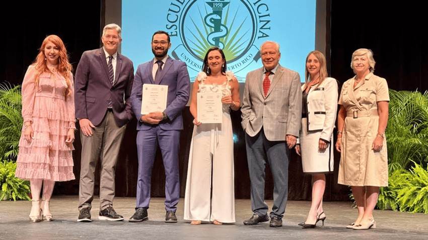 La Escuela de Medicina de la UPR celebra la culminación de 134 nuevos médicos residentes