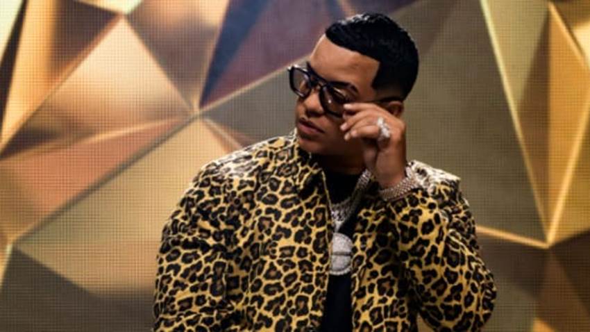 La canción “Comprometida” de J Álvarez