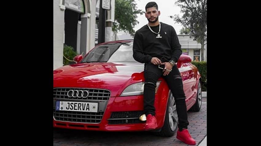 J Serva invita a disfrutar una “Noche en Miami”