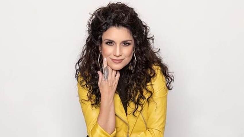 Karina se reencuentra con su país en una gira de conciertos titulada “De aquí soy”