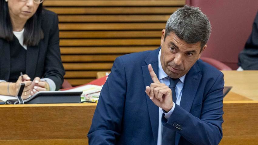 La jueza de la dana notifica por escrito por primera vez a Mazón la posibilidad de que declare como investigado