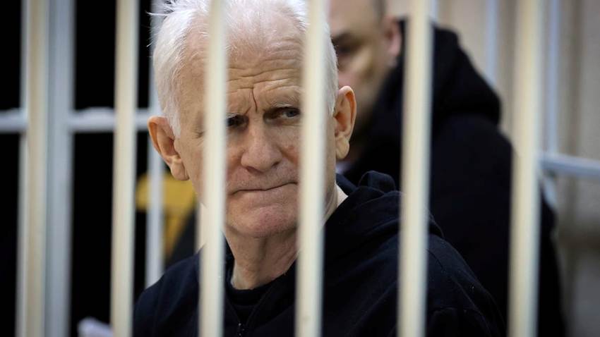 Bielorrusia libera a 123 presos políticos, entre ellos el premio Nobel de la Paz Ales Bialiatski