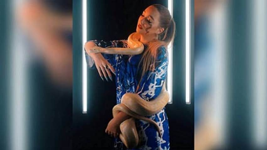 Mabel Yeah rompe con la “Batidora”