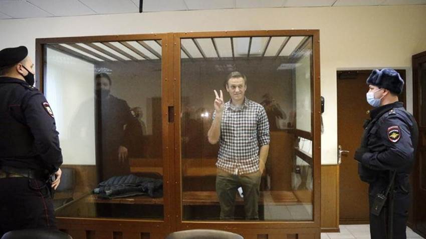 Rusia bloquea sitios web vinculados con el opositor Alexei Navalny