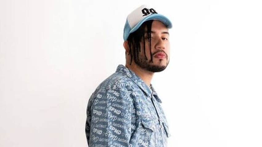 Reggi “El Auténtico” homenajea a las chicas venezolanas con su tema <em>“Naturola”</em>