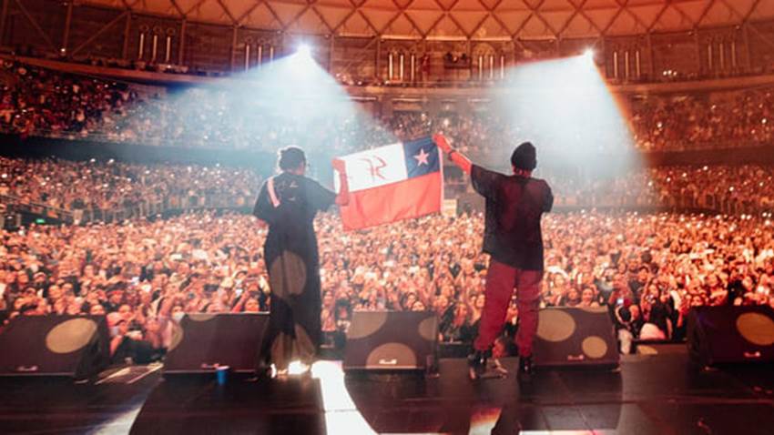Servando & Florentino llenaron dos veces el Movistar Arena de Santiago de Chile