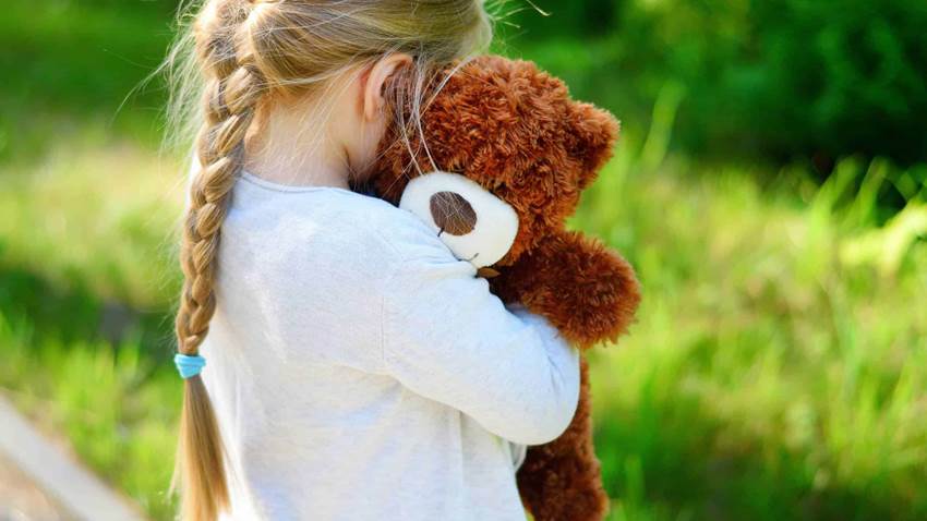 Para mamá y papá: cómo ayudar a prevenir el abuso sexual infantil