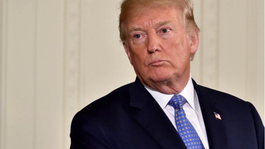 Presidente Trump es llevado al hospital horas después de su diagnóstico de COVID-19